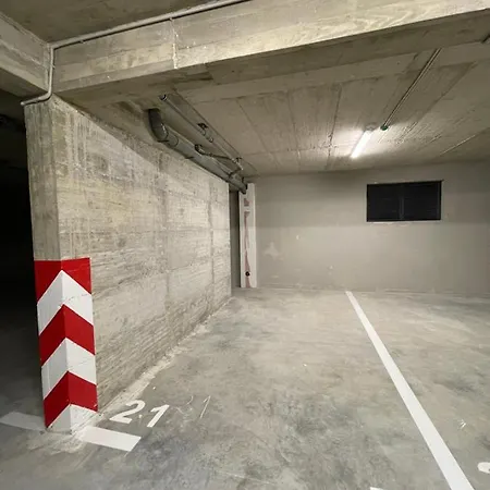 Daire Lux Sa Garazom Blizu Centra Trebin