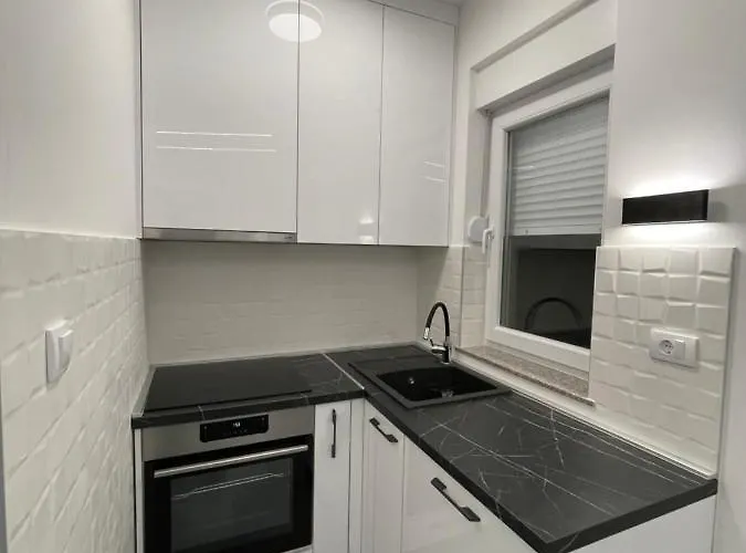 Lux Sa Garazom Blizu Centra Apartment Trebinje