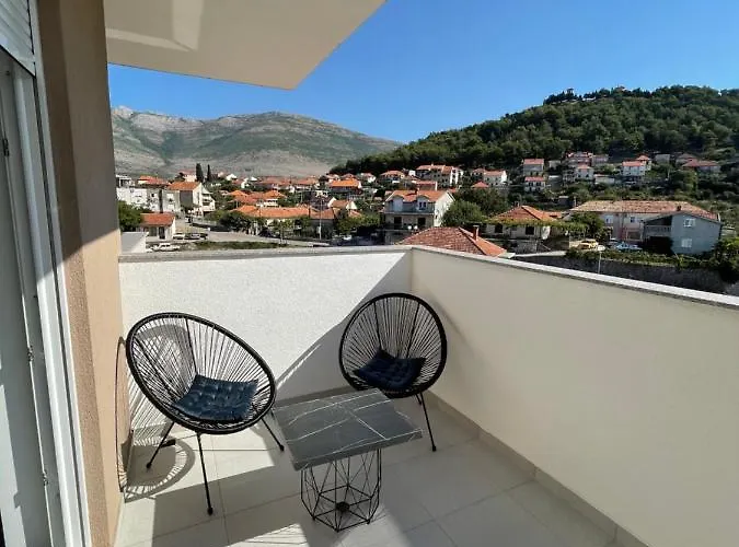 Lux Sa Garazom Blizu Centra Apartment Trebinje